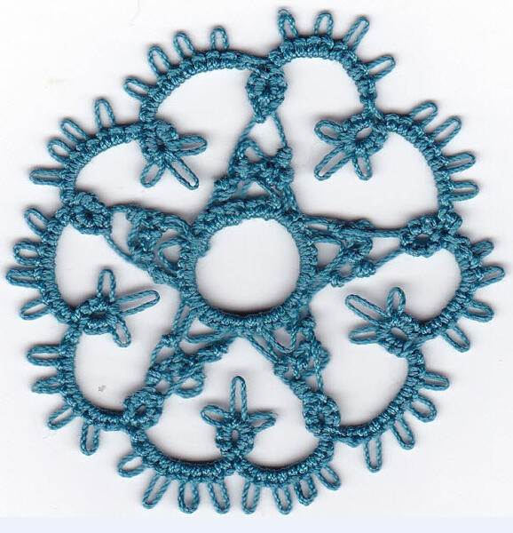 Joan&#39;s original hybrid of tatting and knotted needle lace. Dogwood Lace Guild, Springdale, AK.
